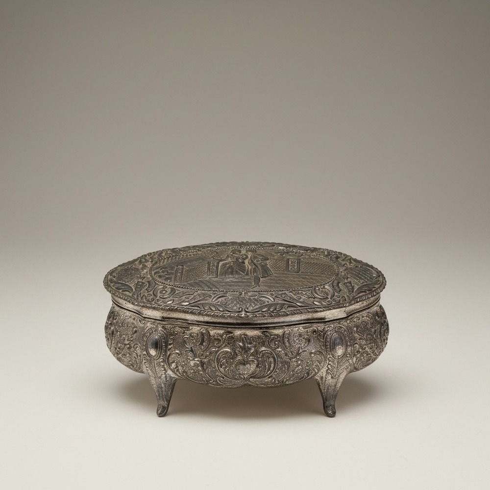 Vintage Silver Tone Oval Footed Jewelry Trinket  Box Courting Couple Victorian - Picture 2 of 16